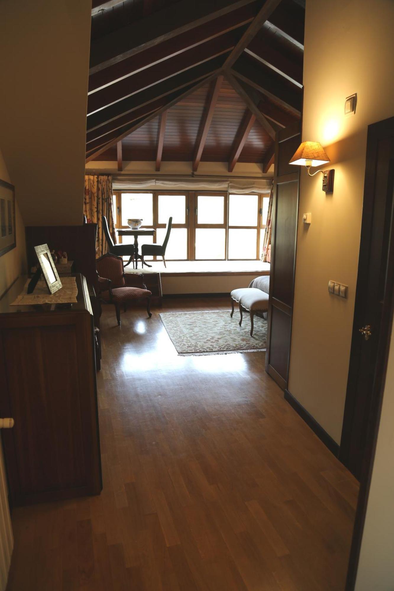 Apartamentos La Pontiga *** Infiesto Bagian luar foto