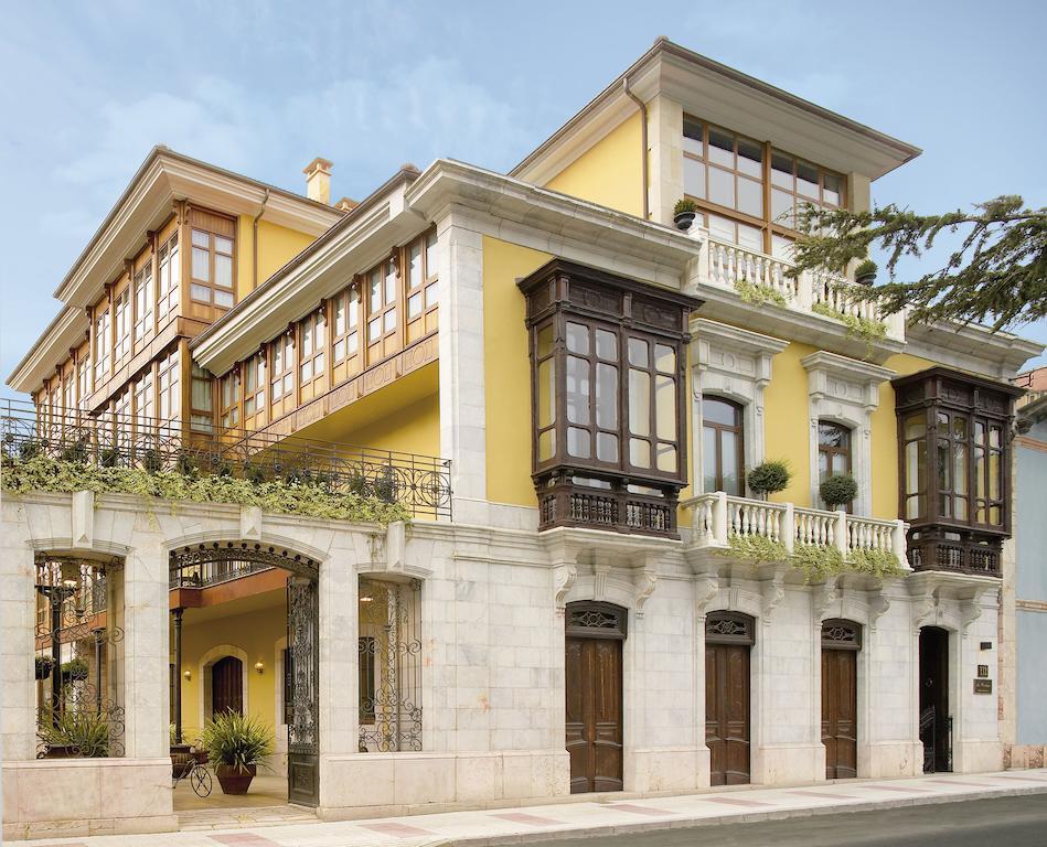 Apartamentos La Pontiga *** Infiesto Bagian luar foto